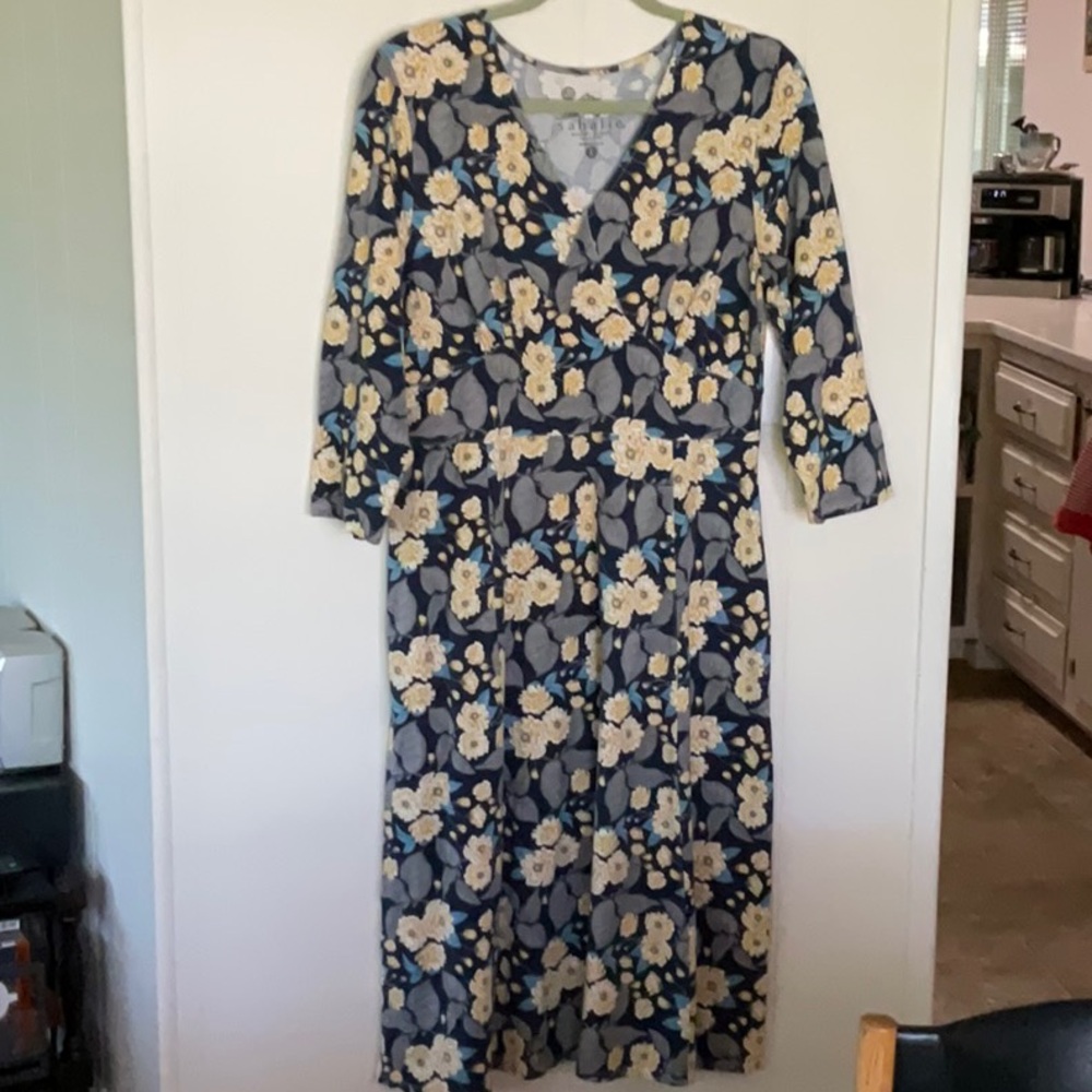 Sahalie Blue and Cream Dress V-Neck 3/4 Sleeve